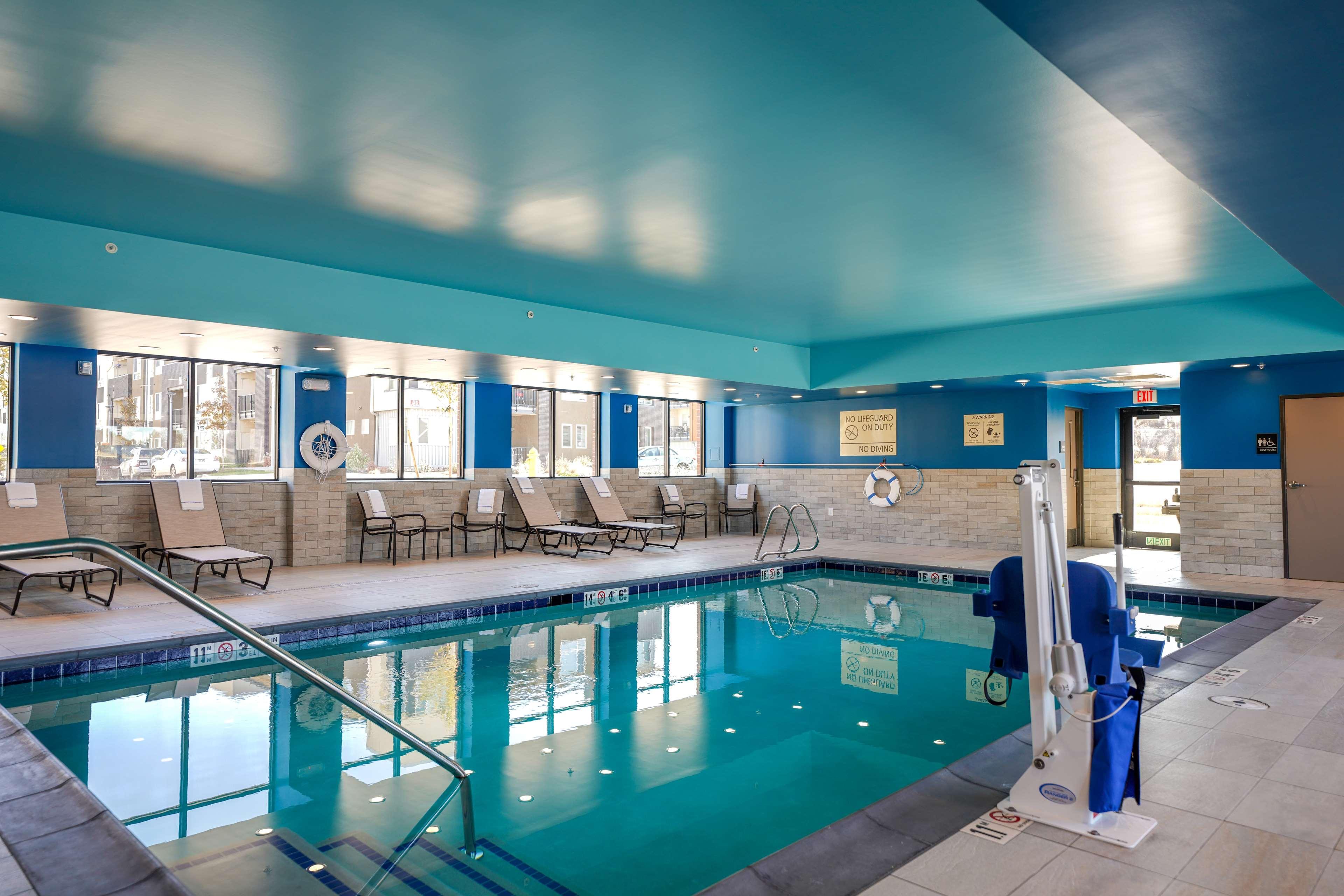 Hotel Hampton Inn&suites South, Co 3*