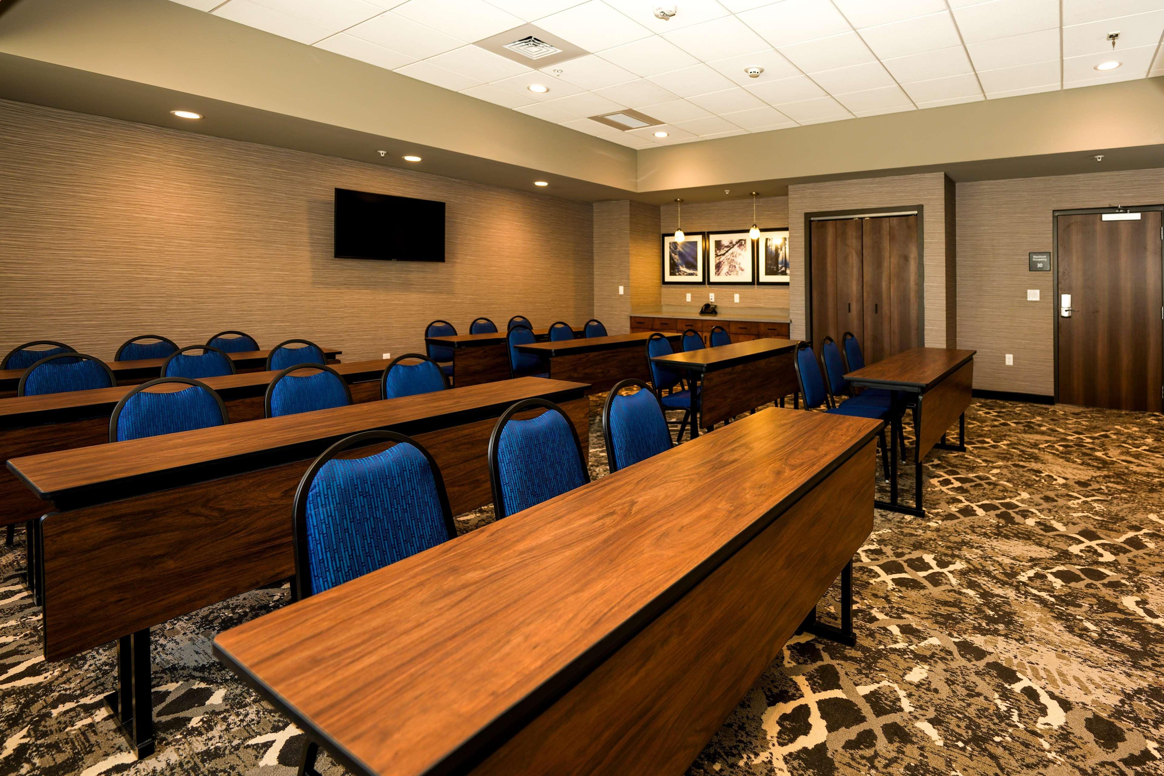 Hampton Inn&suites South, Co Hotel 3*